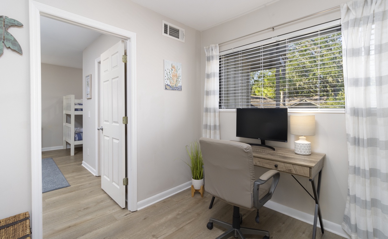 Office Space in Upstairs Landing