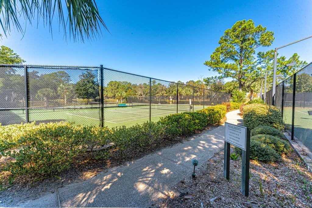 Evian Tennis and Pickleball Courts