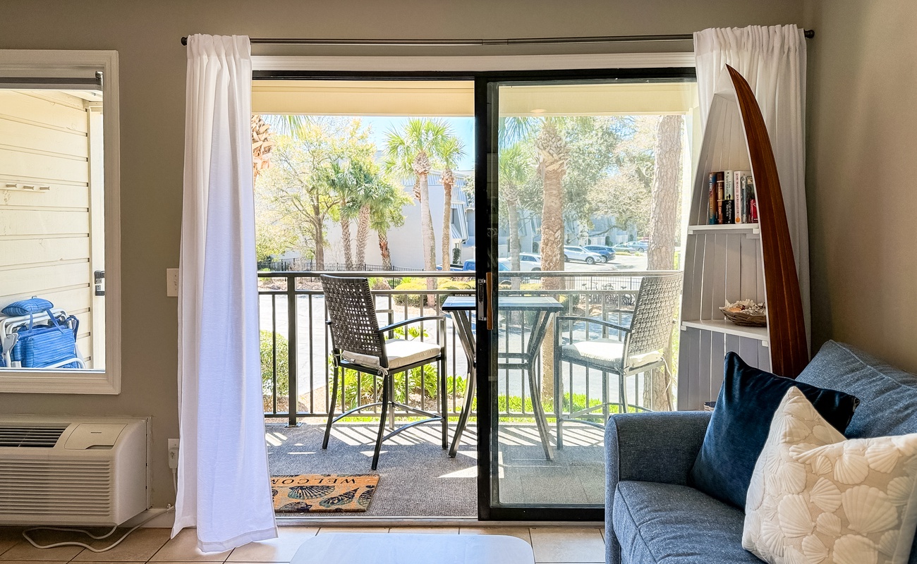 Living Area with Balcony with Ocean View