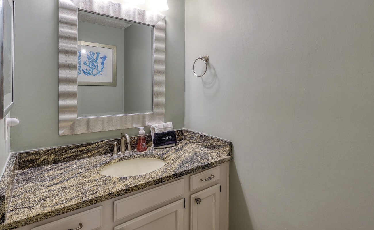 Primary Suite Bathroom