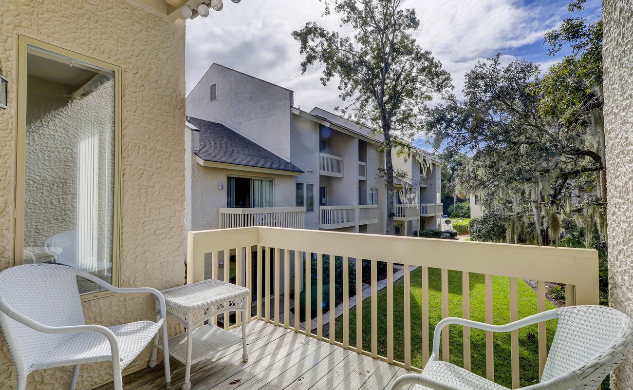 21 Beach Arbor Photo