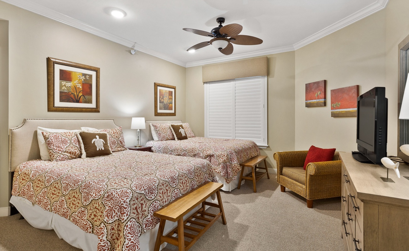 Guest Bedroom Suite with 2 Queens