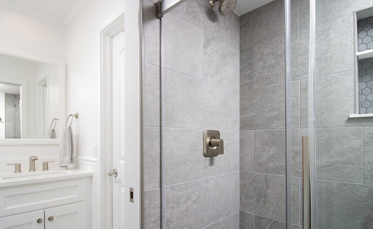 Shared Bathroom In Between Guest Room and Primary Suite