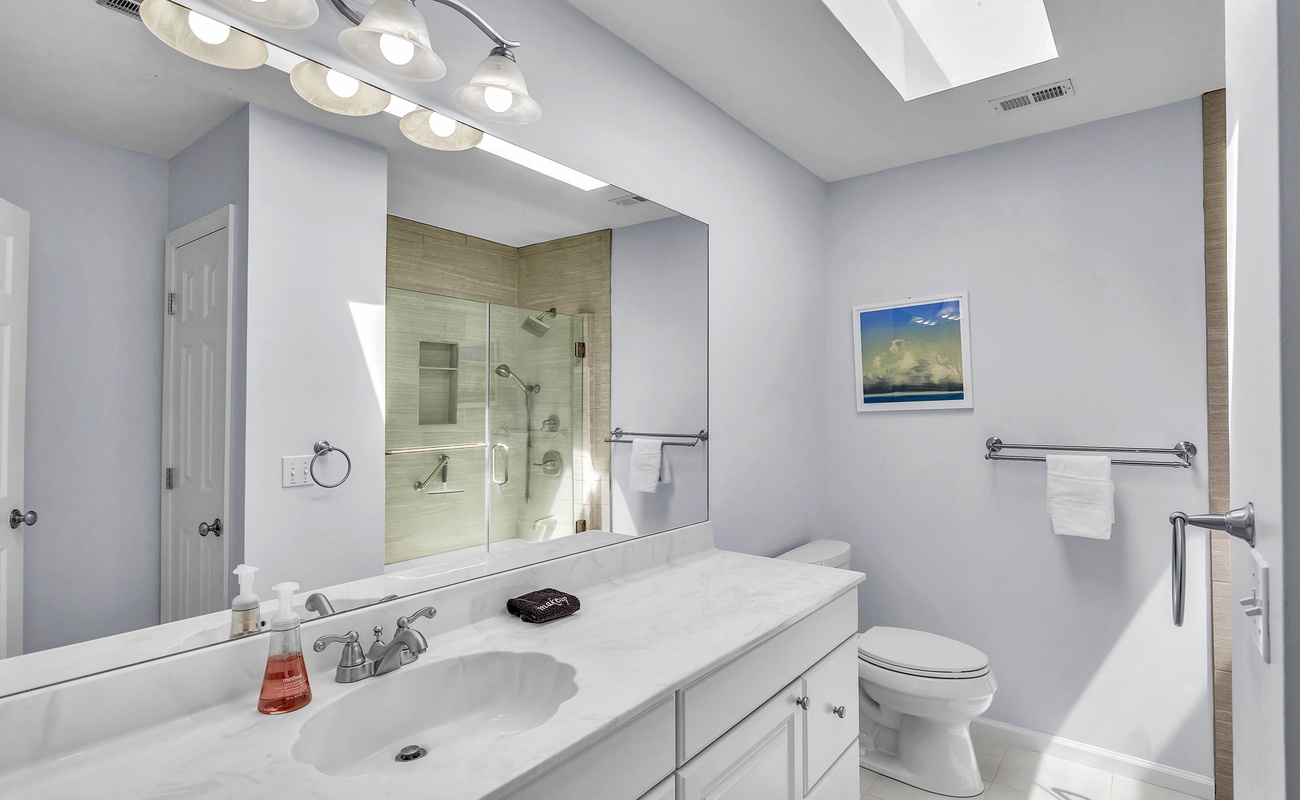 En-Suite Guest Bathroom