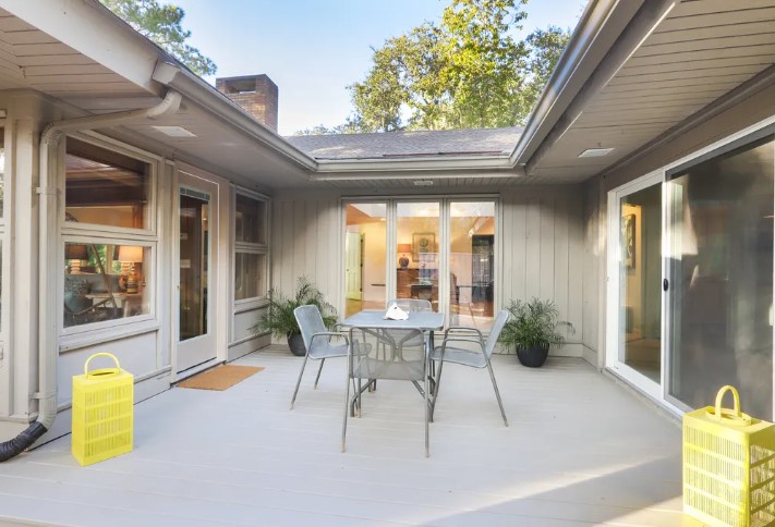 Open Area with Table