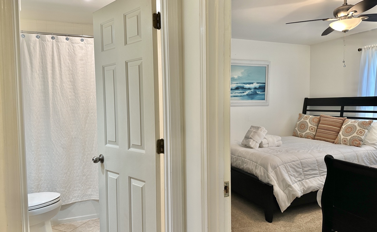 Guest Bathroom and Double Queen Room