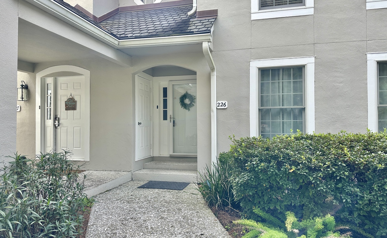 Front Entrance to 226 Evian