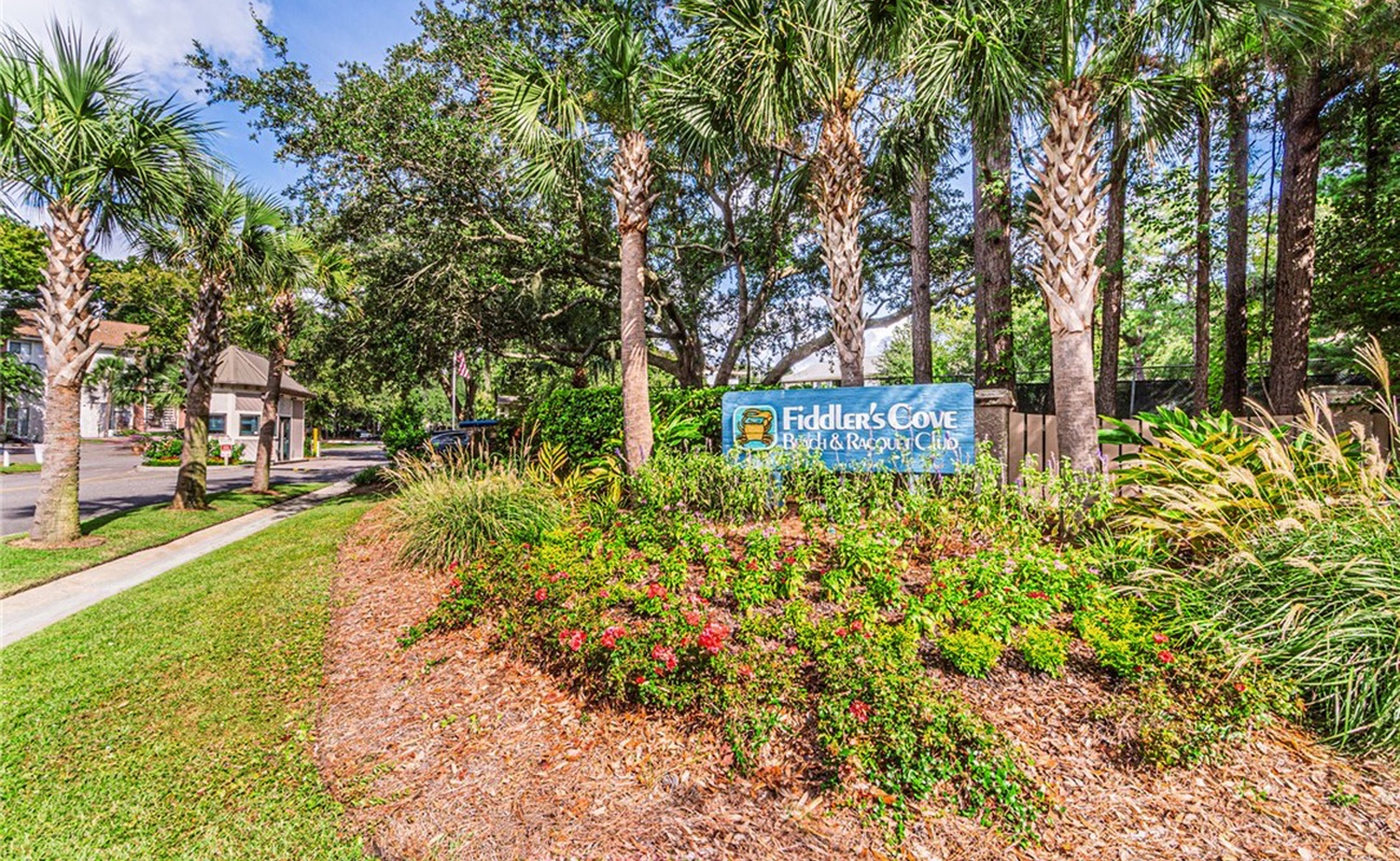 Fiddler's Cove Entrance