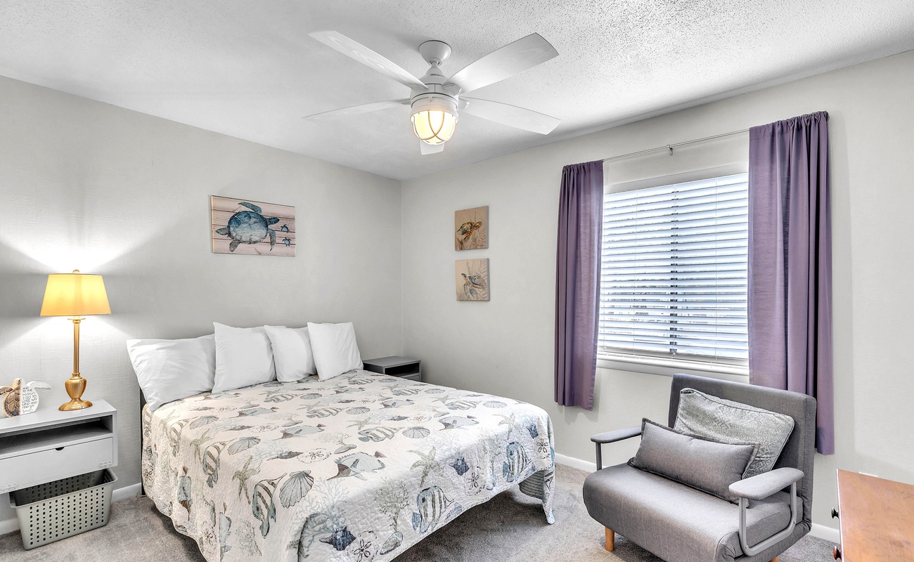 Guest Bedroom with Queen Bed