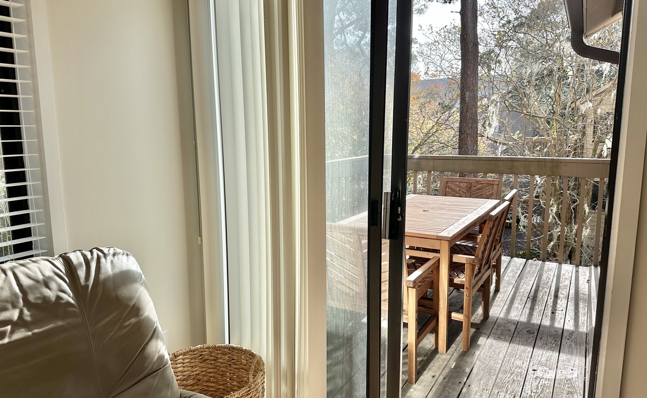 Shared Balcony with Living Area and Primary Suite