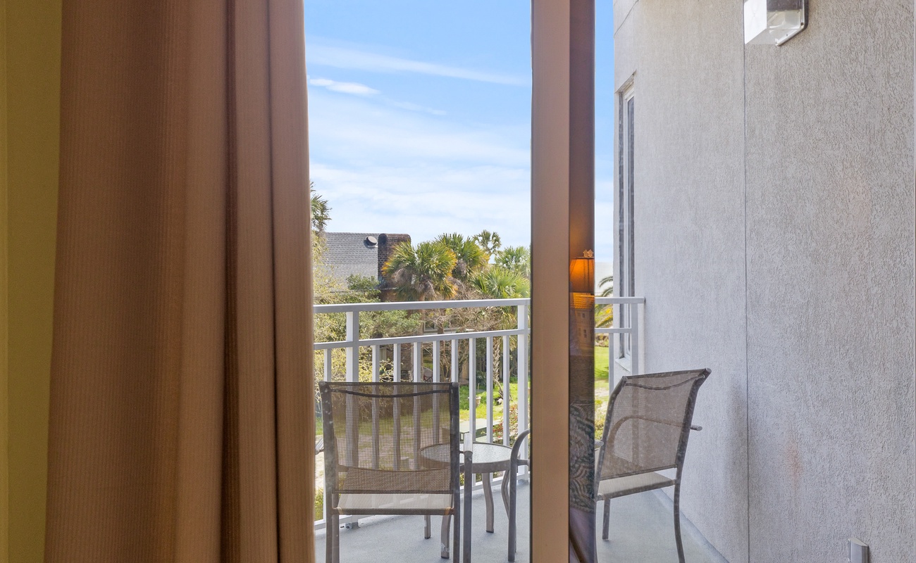 Double Queen Suite with Private Balcony