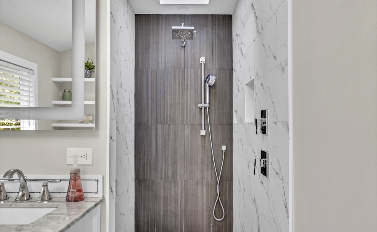 Primary Suite Bathroom