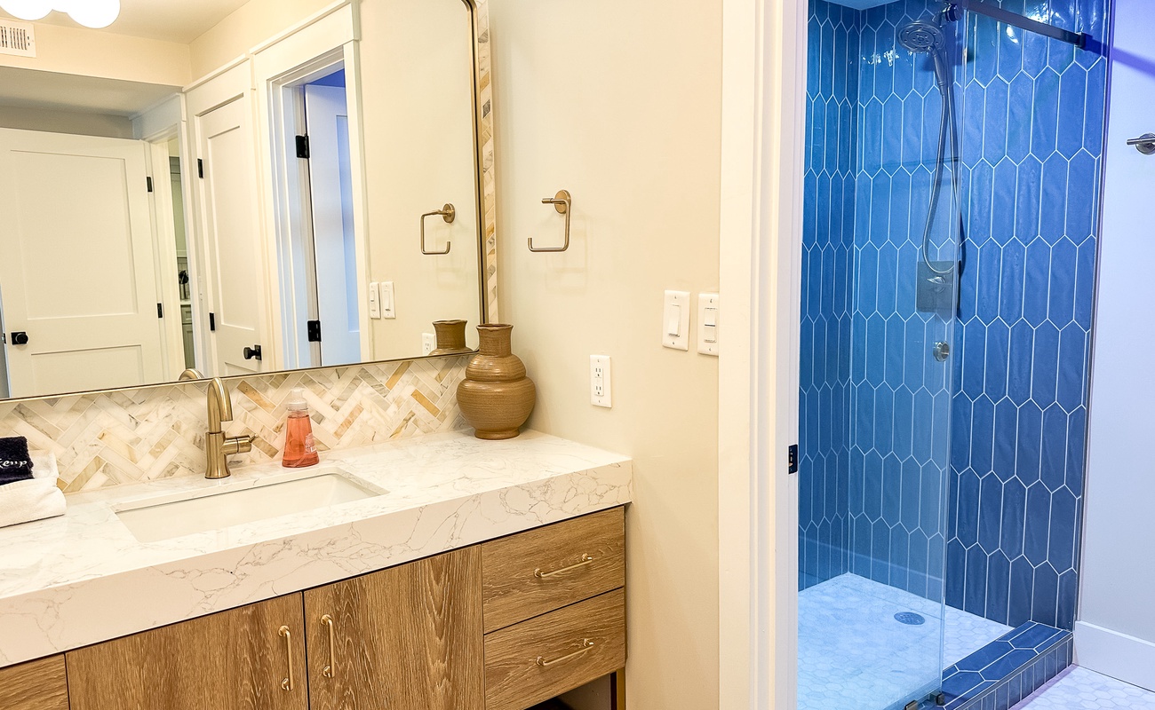 Primary Suite Bathroom