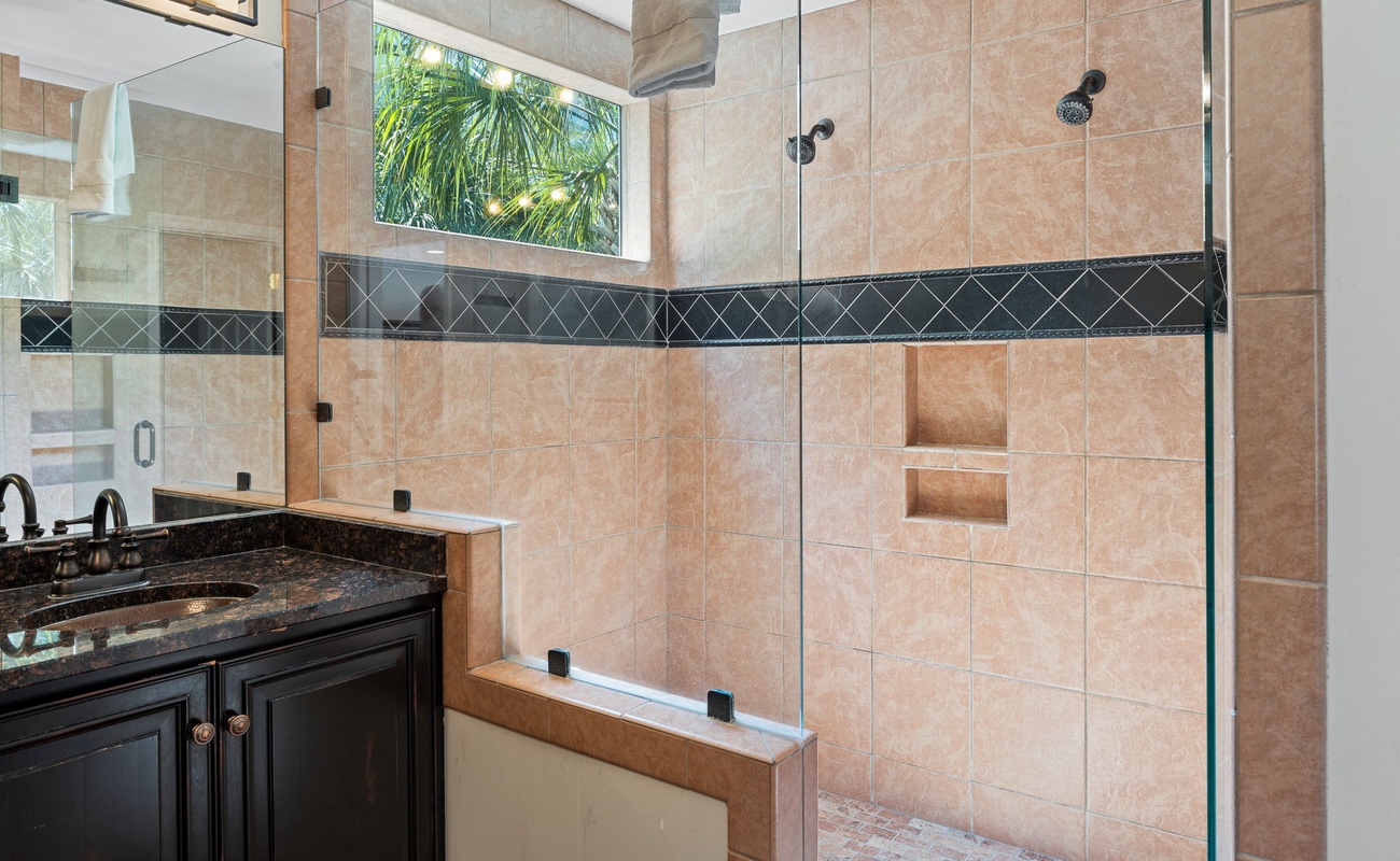 Primary Suite Bathroom