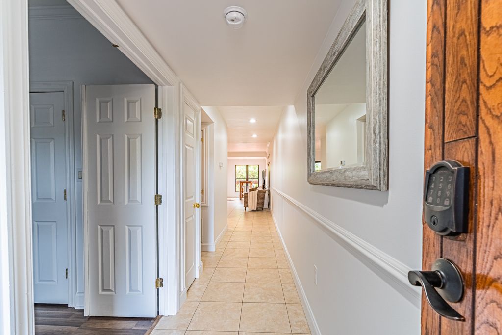 Welcome to 7135 Harbourside II!