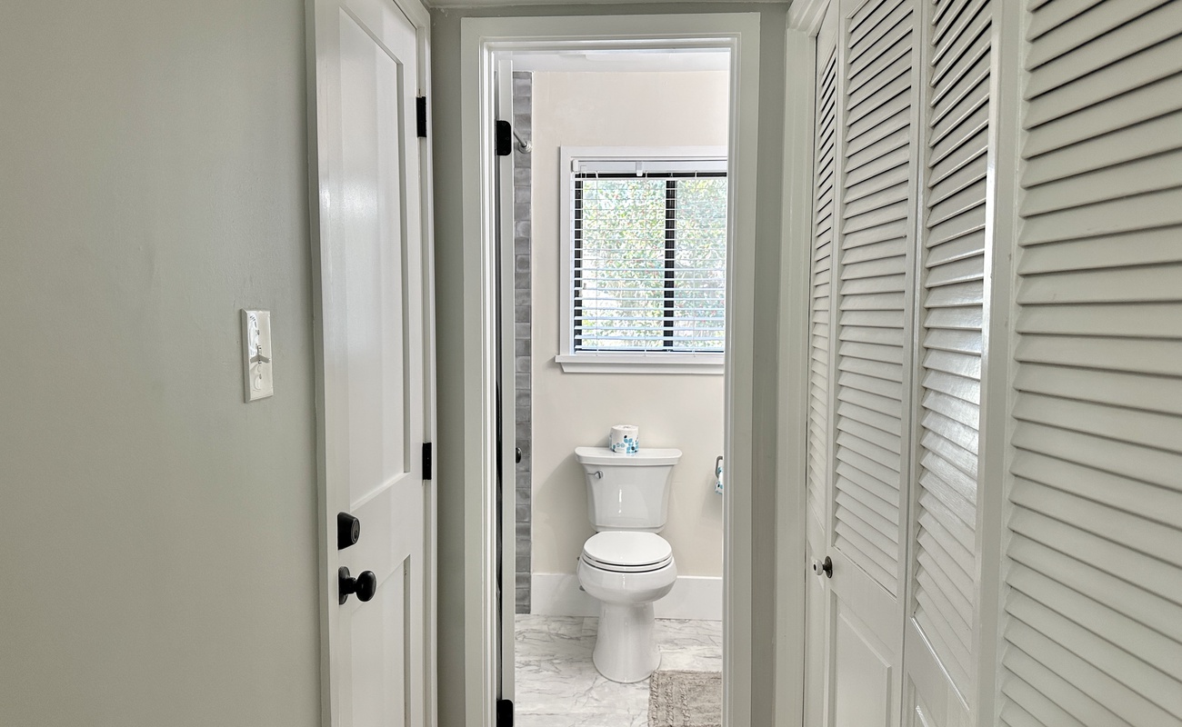 Double Queen Suite Bathroom