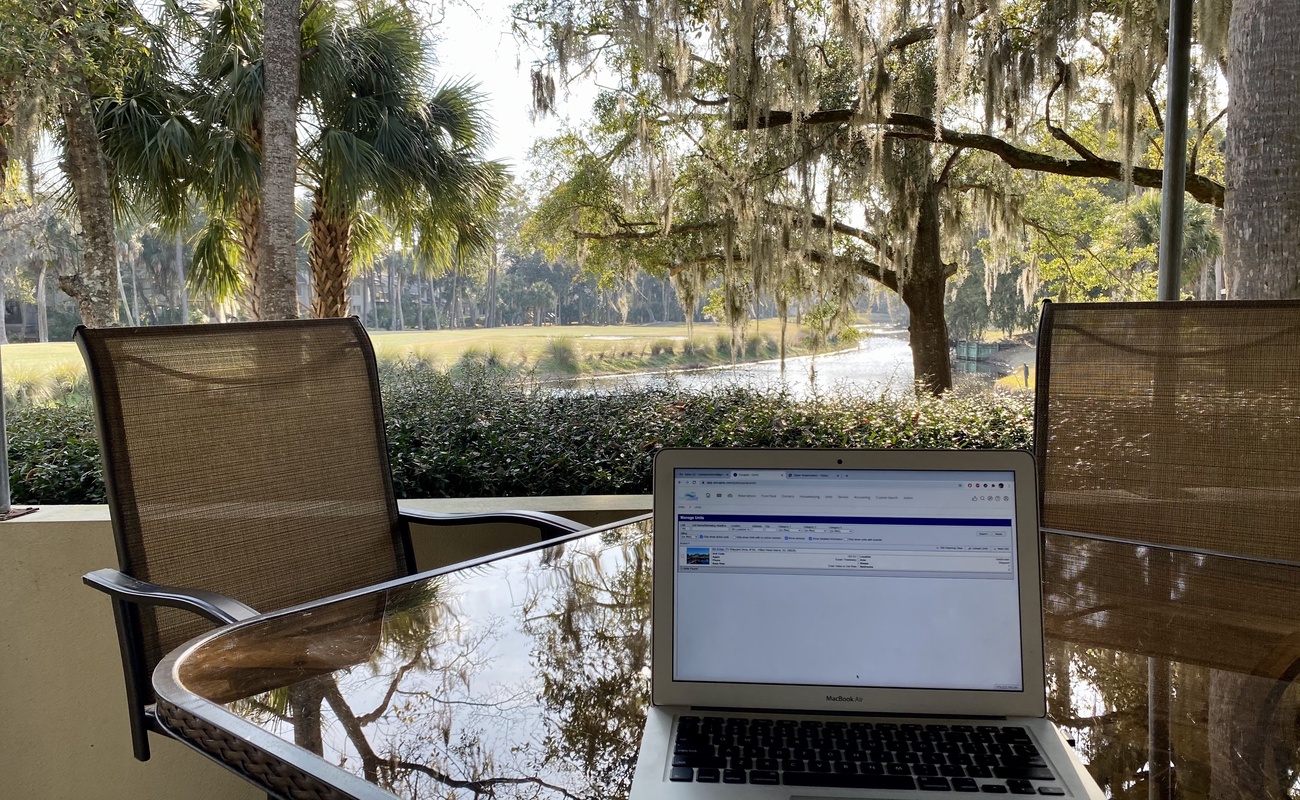 Outdoor Patio/Perfect Place to Work from Home!