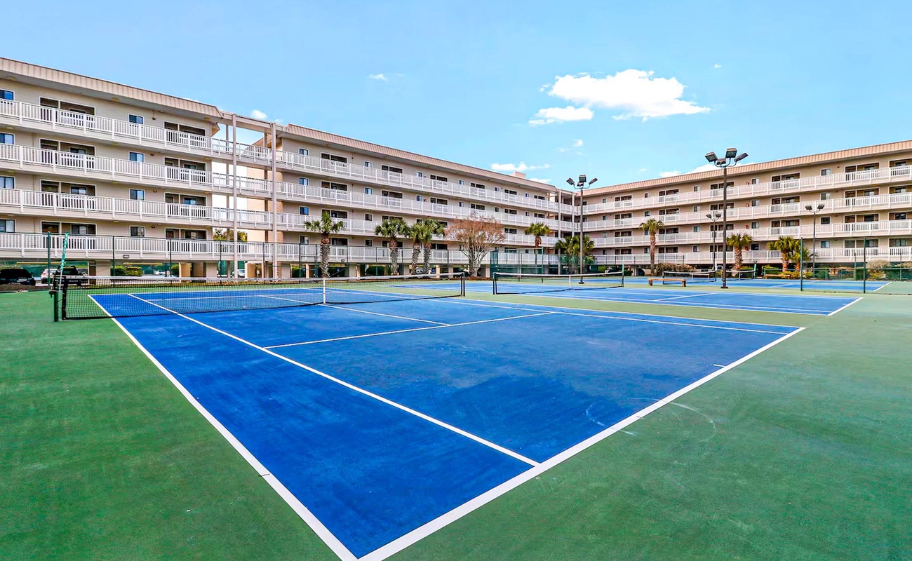 Community Tennis Courts