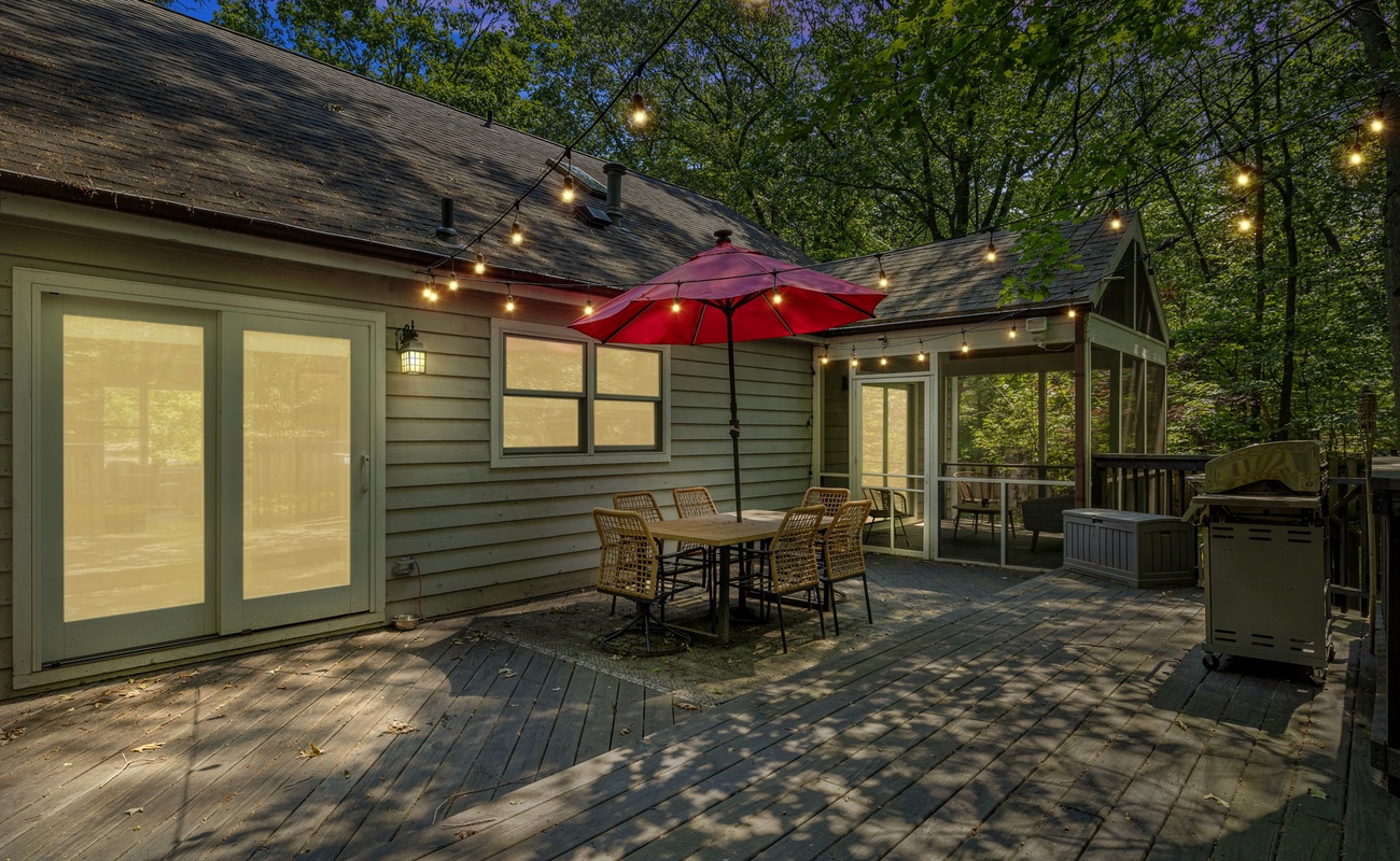 Summer vibes on the deck! Who's ready for some outdoor relaxation and BBQ fun?