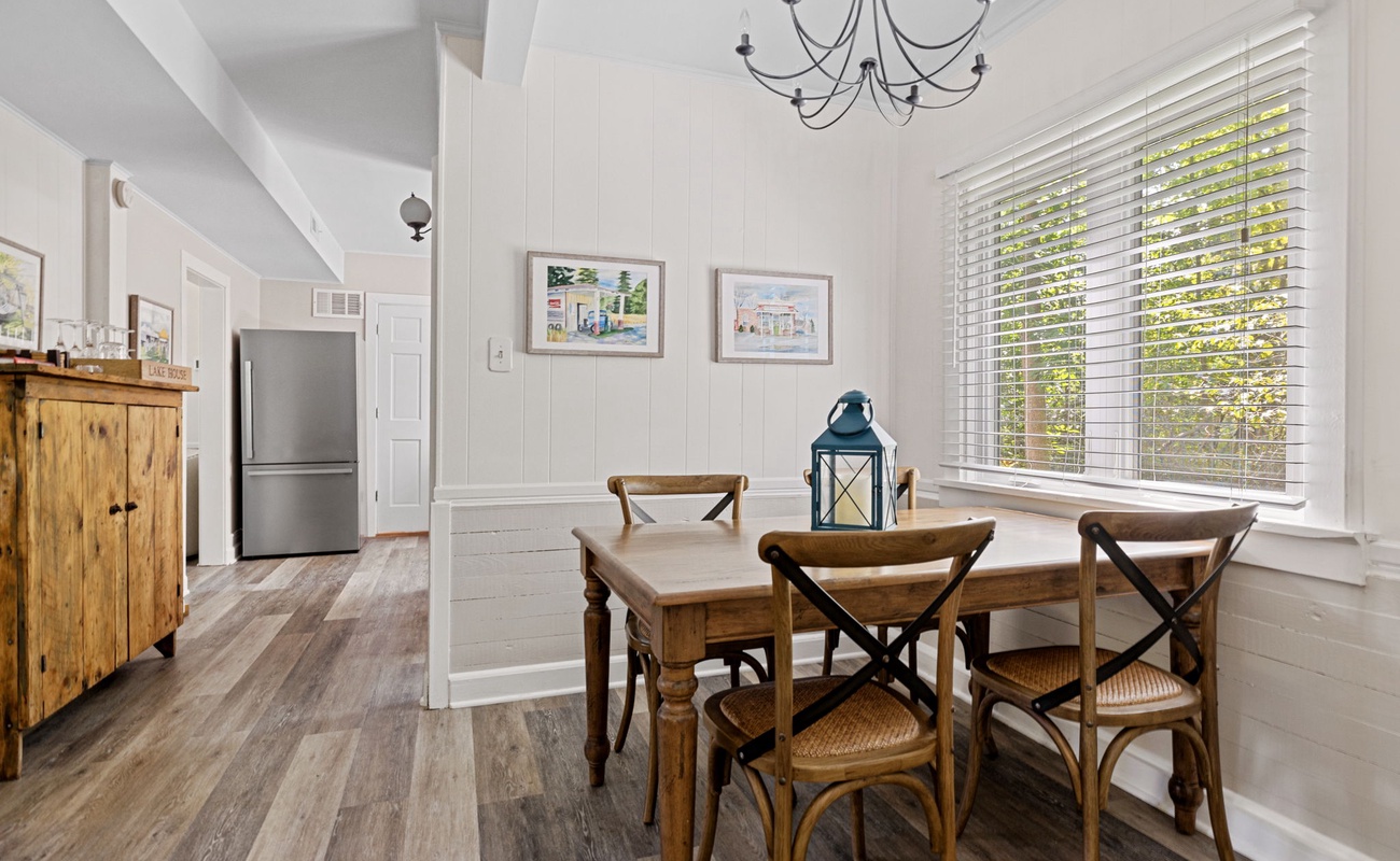 This dining spot invites you to slow down, enjoy a meal, and soak in the charm of rustic simplicity.