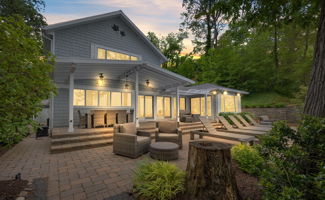 Just another day in paradise and soaking up the sun.