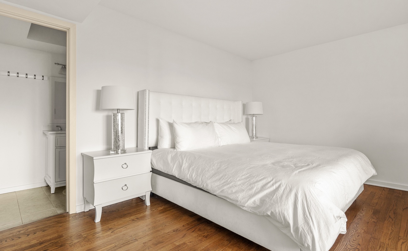 Our dream vacation includes bedrooms that feature their own Ensuite bathroom.