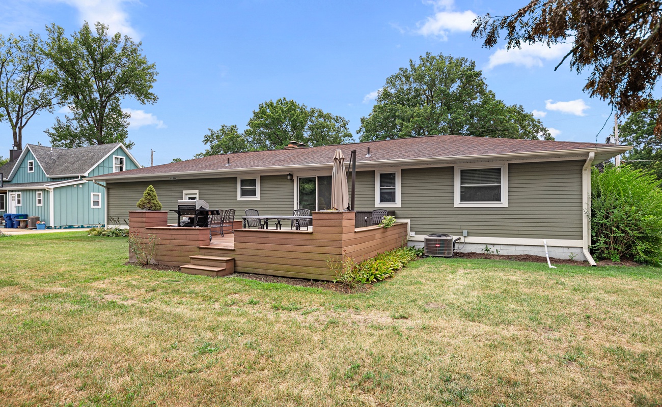 The kind of backyard that begs for barefoot mornings and starlit nights.