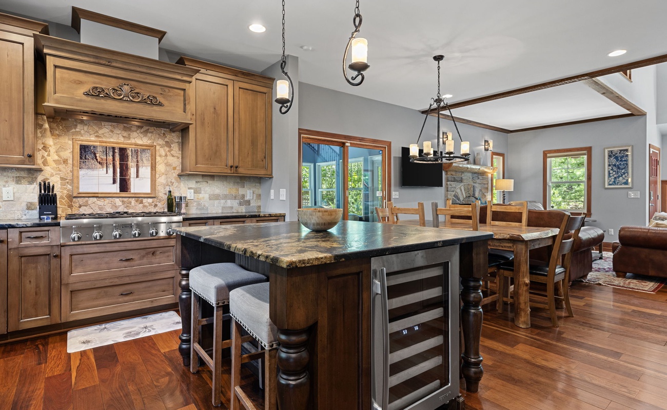 Serving and entertaining is a breeze here.