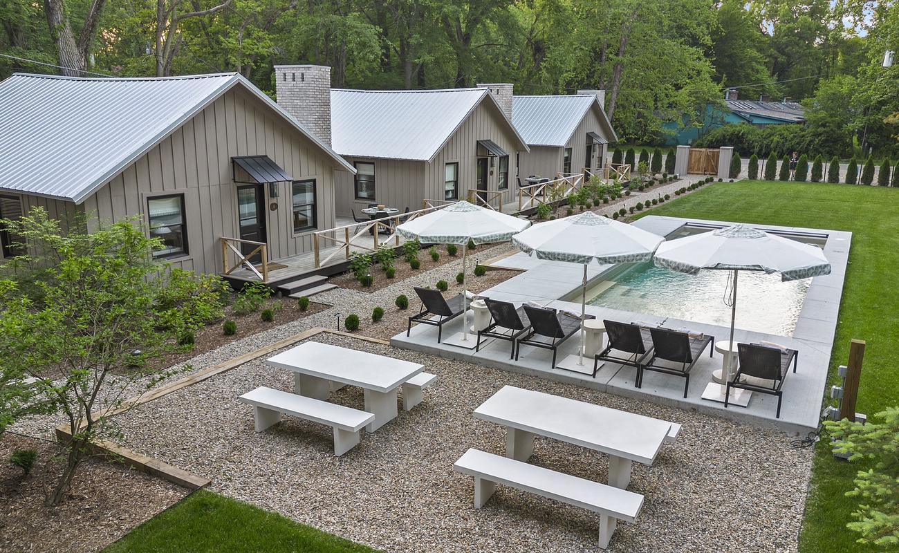 Backyard goals achieved with this pool and picnic area!