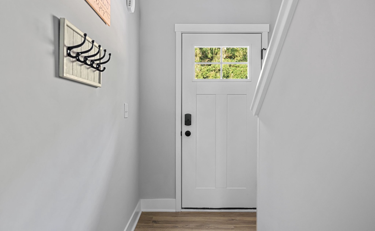 Step inside Sandy Shores – where every day feels like a getaway!