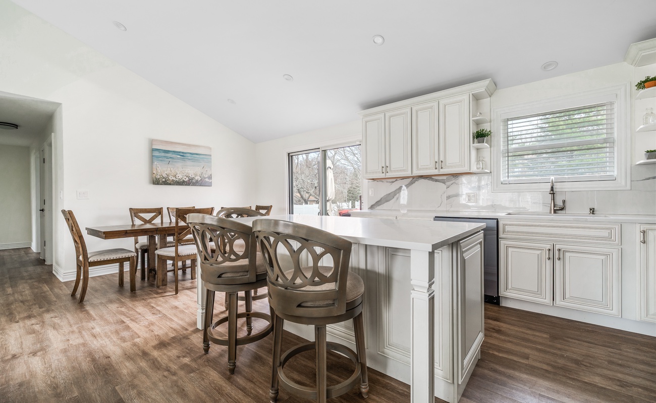 Because life’s too short for closed-off kitchens and boring breakfast spots.