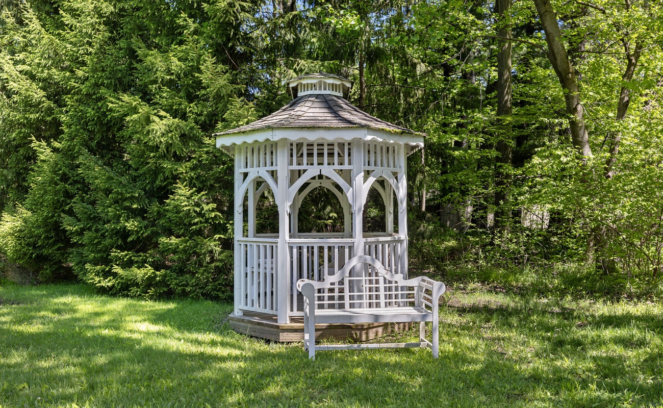 Sweet, sweet, sweet. It's time for some true-blue R-and-R, yes?