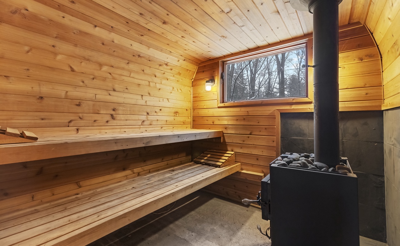 Your private cedar sauna quiet, calming, and wonderfully indulgent.