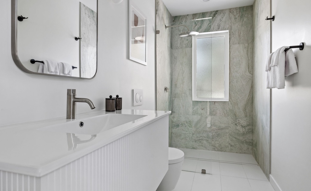 Clean, modern, and oh-so-inviting—this space is proof that less is more.