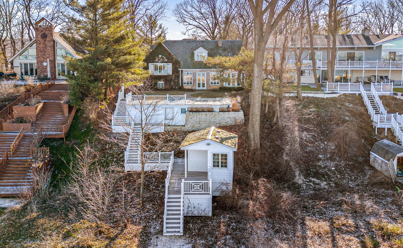 Taking waterfront living to new heights—literally.