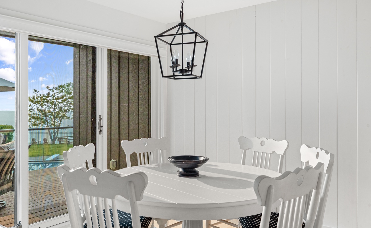 Guests say this cute breakfast nook is a popular spot for planning a vacay day.