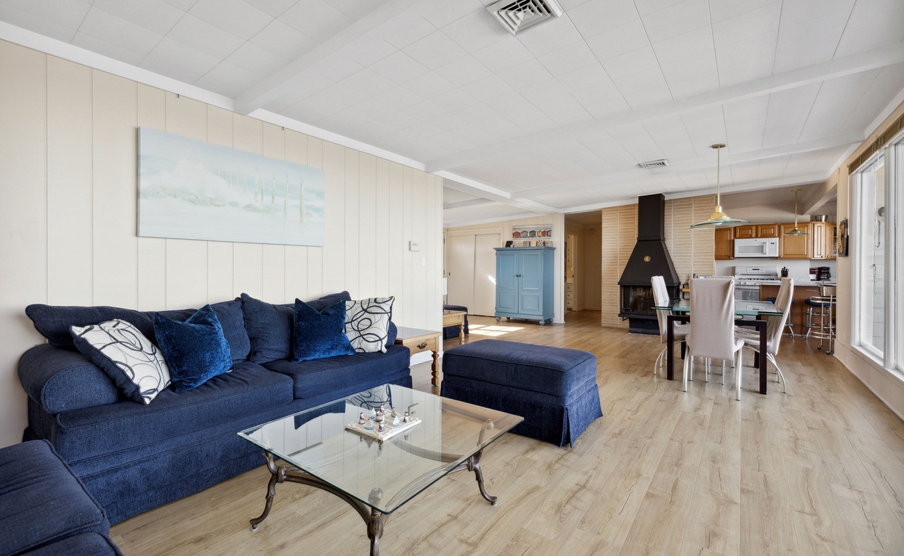 With ample space for lounging, you’ll feel right at home in this cozy haven.