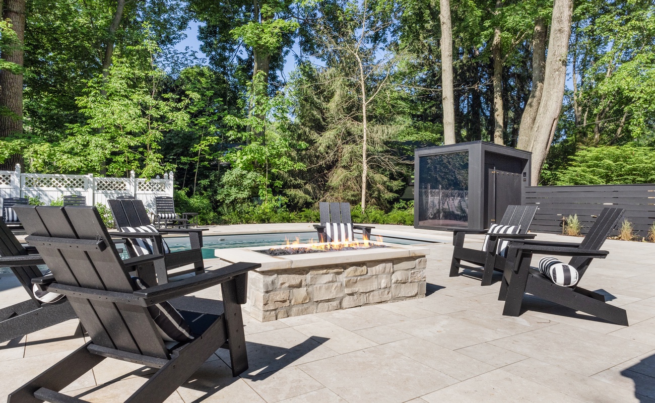 Pool by day, fire pit by night—unwind in every season.