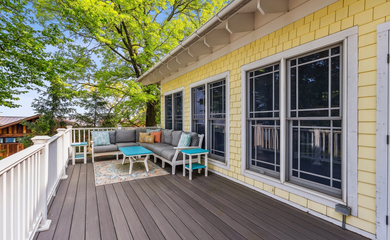 A perfect spot for getting lost in thought at the lake.