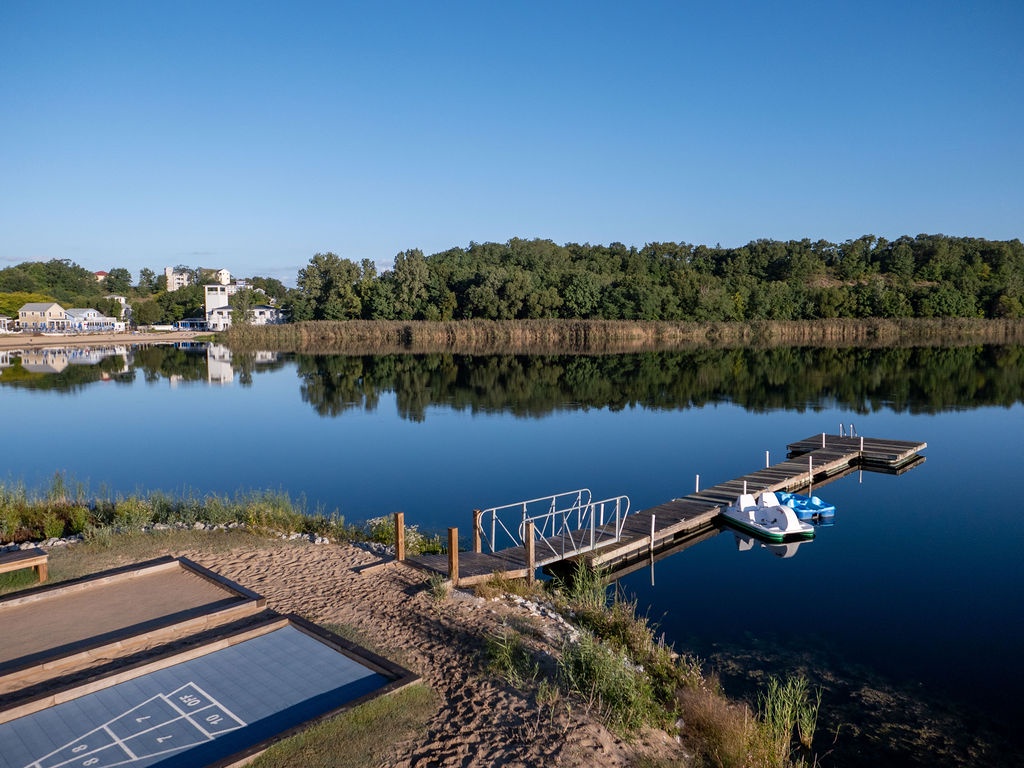 The resort offers kayaks, paddleboards and peddle boats - waiver is required for use!