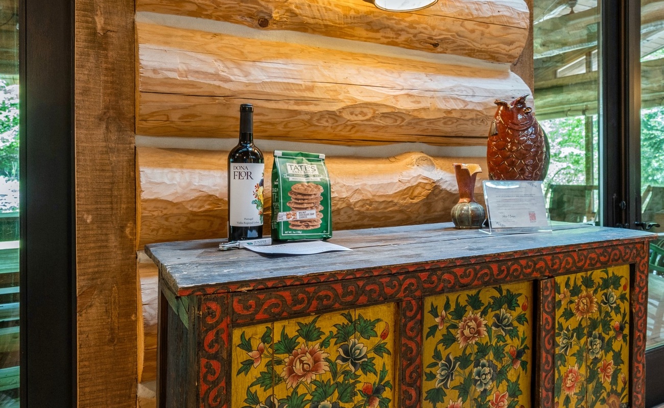 A warm welcome with local flair and rustic elegance.