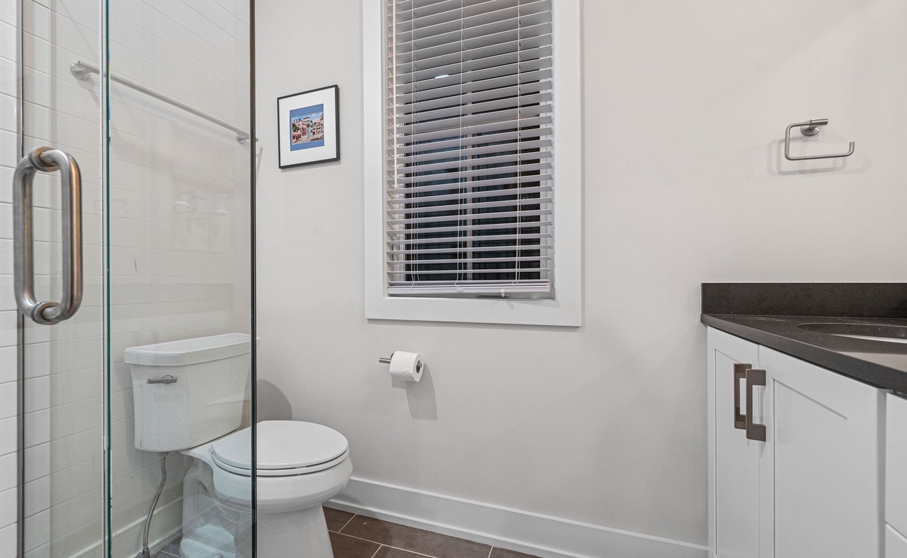 Even the toilet is like, ‘Yeah, I’m fancy.’