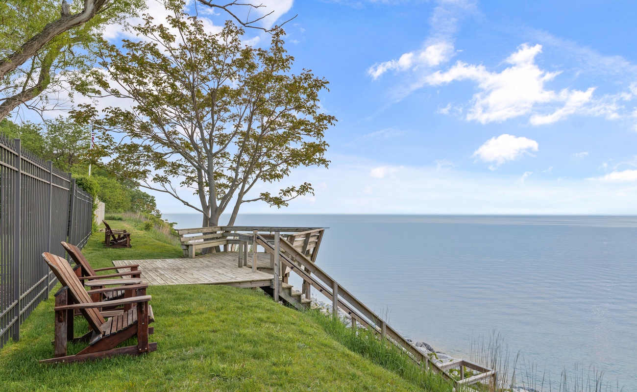 A sun deck perched out over majestic Lake Michigan means you can see for miles!