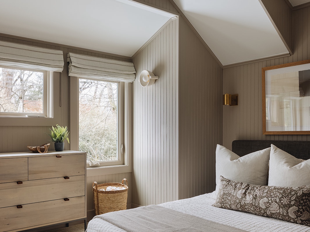 Bedroom 1 is on the upper level & has a queen-size bed.