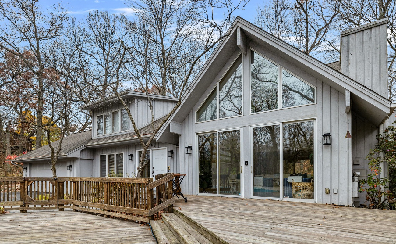 We can't wait to host you at It's A Wonderful Life!