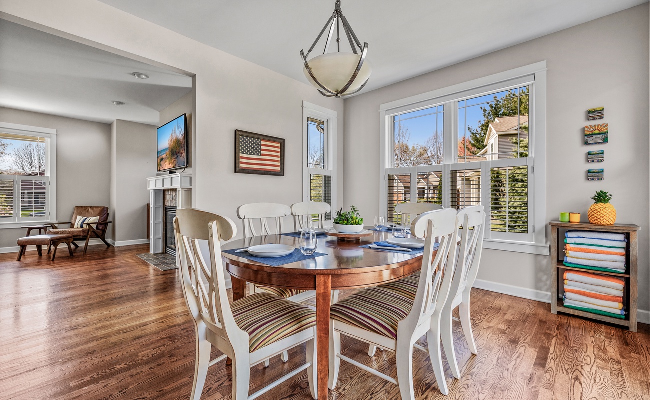 Game night? Breakfast feast? This table’s down for it all.