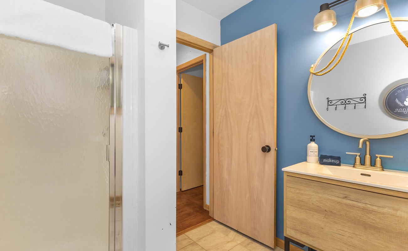 A splash of blue and warm wood for everyday luxury.