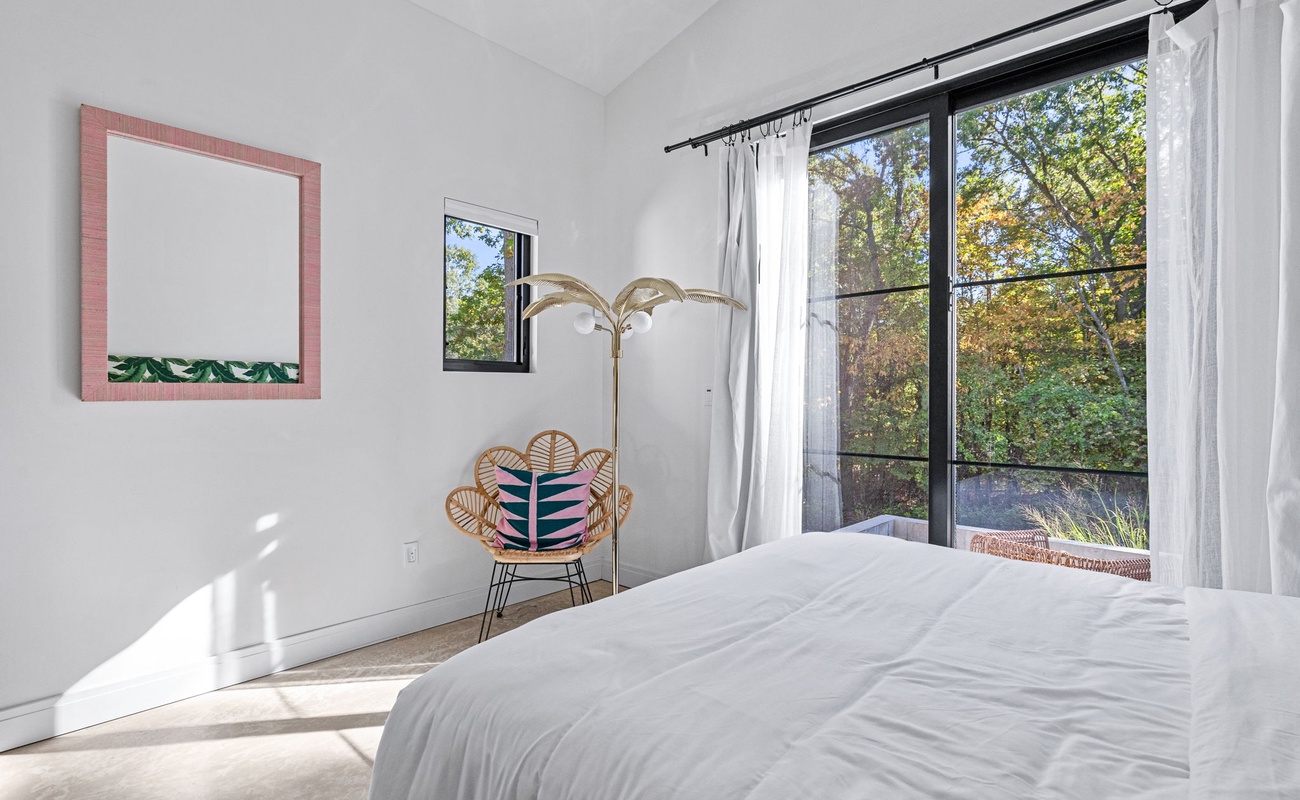 Golden leaves, cozy pillows, and cocoa mornings—what more could you need?