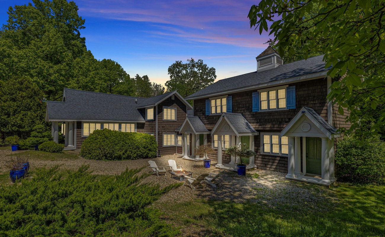 There's an indescribable beauty and serenity to the evenings here, for sure.