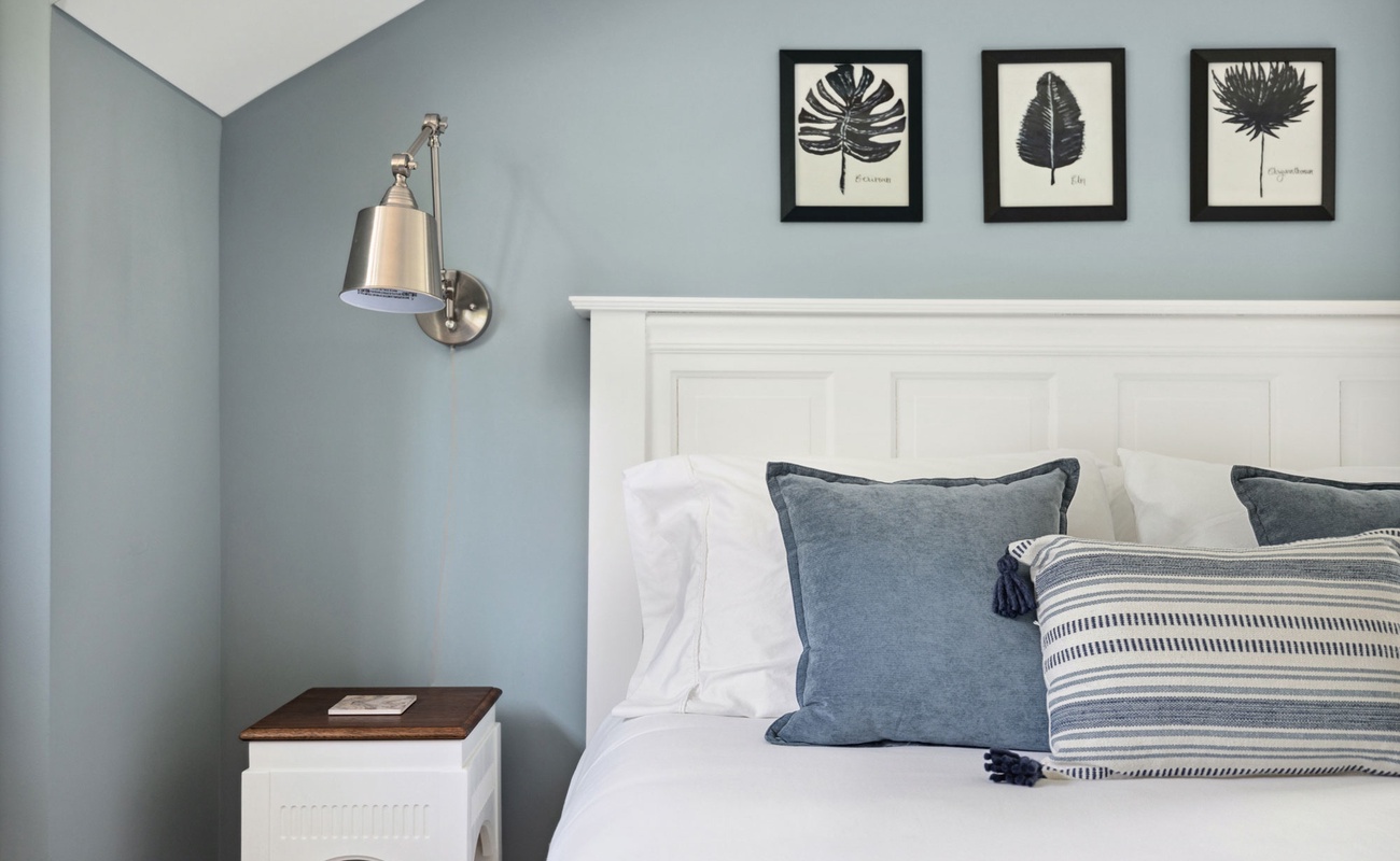 Bedroom 3 is on the upper level & has a queen-size bed.